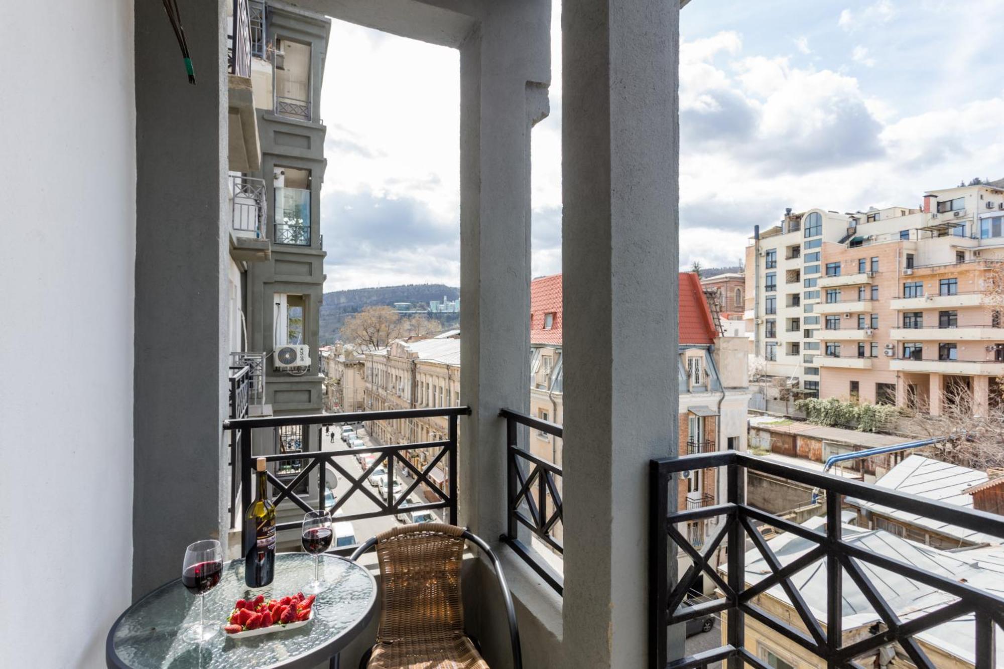 Downtown Comfort Апартаменти
